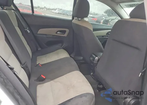 2016 Chevrolet Cruze Limited Ls z USA, uszkodzony, nr VIN 1G1PC5SH7G7200132